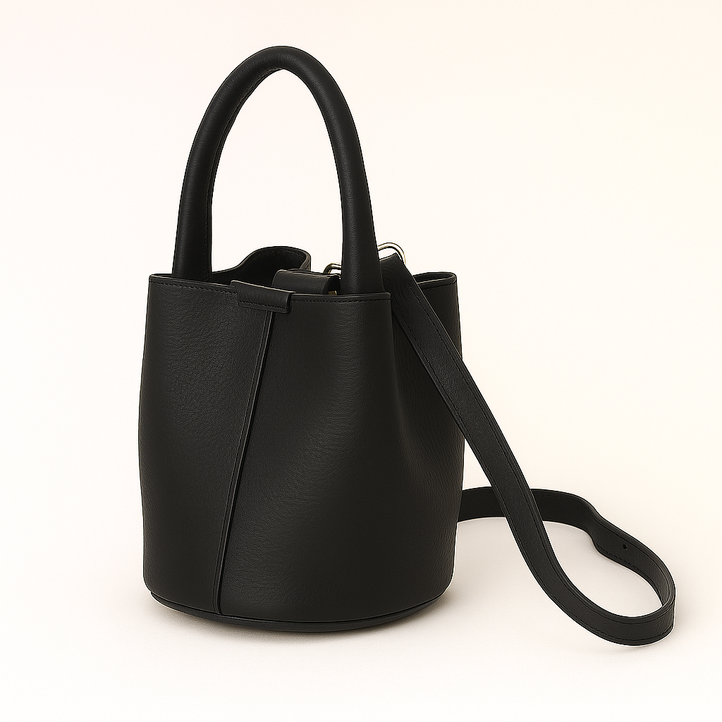 MILÁN Bolso de piel tipo bombonera negro