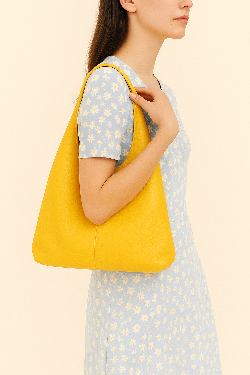 CAPRI Bolso de piel tipo saco con cremallera AMARILLO